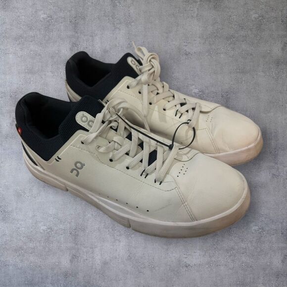 On Running Men's Cream and Black Sneakers size 10.5 - Picture 1 of 11